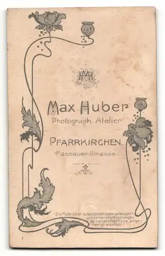 Fotografie Max Huber, Pfarrkirchen, Portrait Dame in karierter Bluse