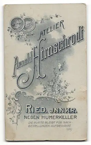 Fotografie Arnold Hirnschrodt, Ried i. Innkreis, Portrait Herr im Anzug