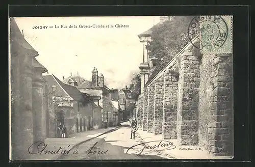 AK Joigny, La Rue de la Grosse-Tombe et le Chateau