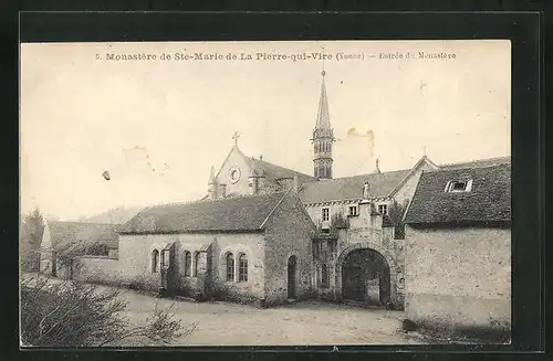 AK Monastère de Ste-Marie de La Pierre-qui-Vire, Entrée du Monastère