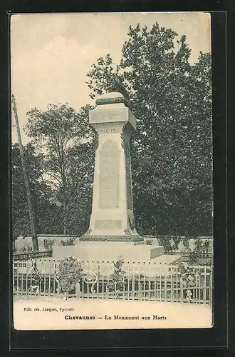 AK Chevannes, Le Monument aux Morts