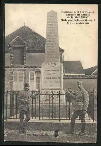 AK Saint-Clement, Monument eleve a la Memoire glorieuse des Enfants