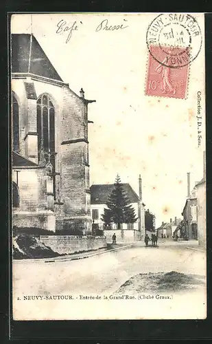 AK Neuvy-Sautour, Entree de la Grand Rue, Kirche