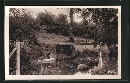 AK Champignelles, Le Pont-levis, Passerelle