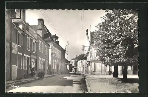 AK Coulanges-la-Vineuse, Rue André Vildieu