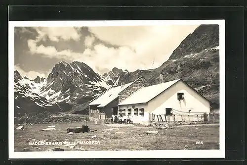 AK Madlenerhaus, Berghütte mit Hochmaderer