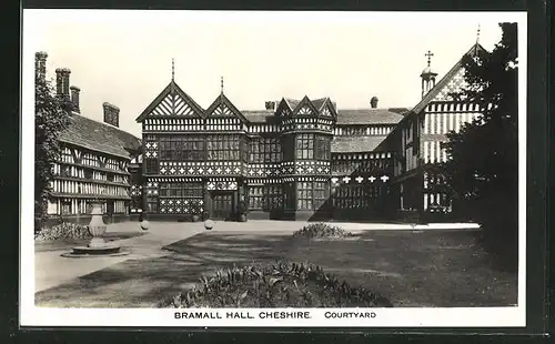 AK Bramhall, Bramhall Hall, Courtyard