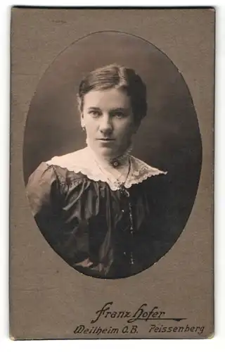 Fotografie Franz Hofer, Weilheim, Portrait bürgerliche junge Frau