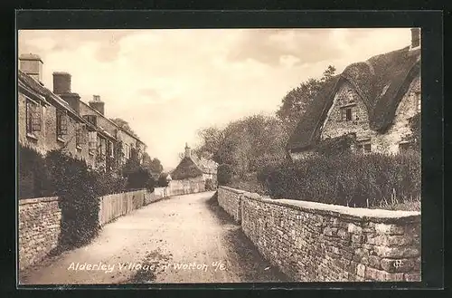 AK Alderley Village, Strassenansicht mit Häusern und kleinen Steinmauern
