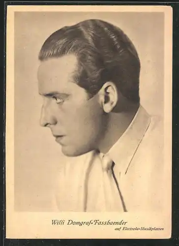 AK Opernsänger Willi Domgraf-Fassbaender mit zurückgekämmten Haaren