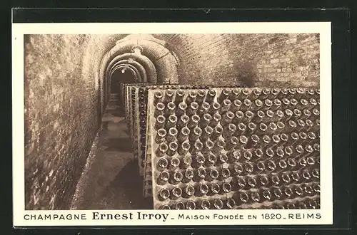 AK Reims, Champagne Ernest Irroy, Flaschen auf Pulten