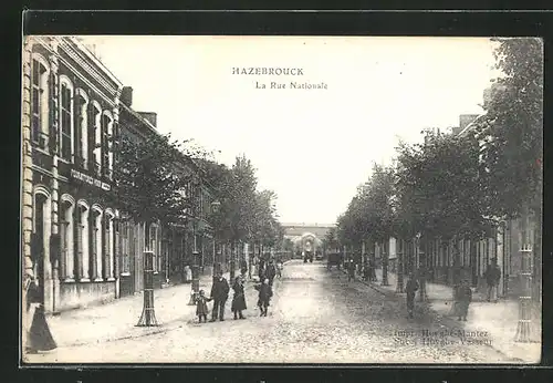 AK Hazebrouck, La Rue Nationale, Strassenpartie