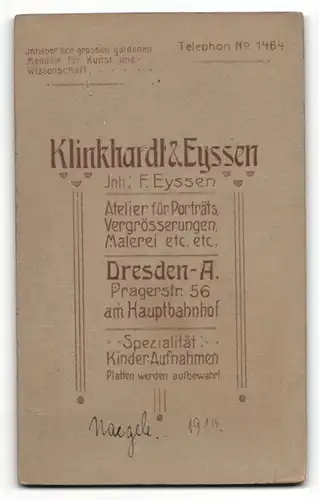 Fotografie Klinkhardt & Eyssen, Dresden-A, Portrait hübsch gekleidete Dame mit Hochsteckfrisur