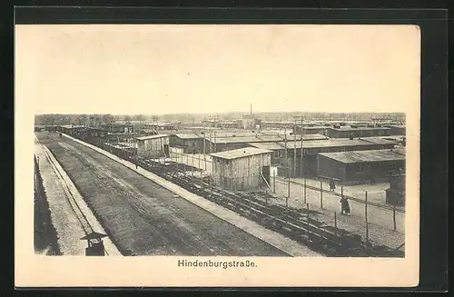 AK Sprottau, Kriegsgefangene, Blick ins Lager mit Hindenburgstrasse, Allied POW Camp