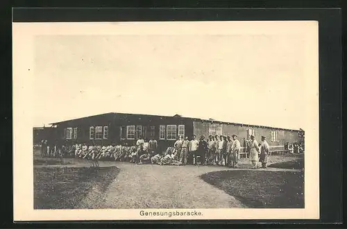 AK Sprottau, Kriegsgefangene vor der Genesungsbaracke, Allied POW Camp