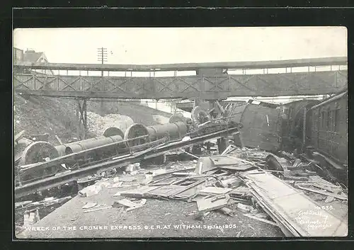 AK Witham, Wreck of the Cromer Express G. E. R 1905, Eisenbahnkatastrophe