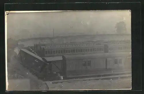 Foto-AK Eisenbahnkatastrophe von Bahn No. 5191