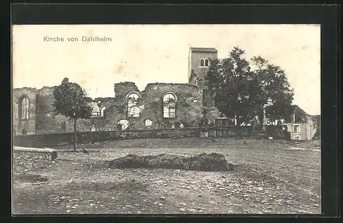 AK Dahlheim, Kirchenruine mit Vorplatz