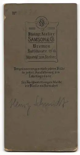 Fotografie Samson & Co, Bremen, Portrait niedlicher Bube in hübschem Matrosenanzug