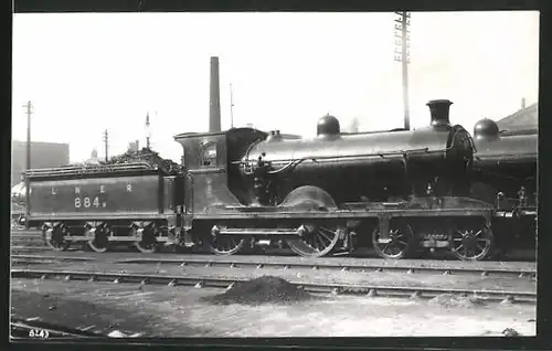 Foto-AK englische Eisenbahn der LNER no. 884 mit Tender