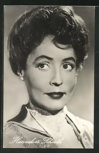 AK Schauspielerin Hannelore Schroth in dem Film Der Hauptmann von Köpenick