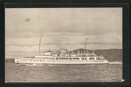 AK Passagierschiff M. V. Royal Sovereign vor der Küste