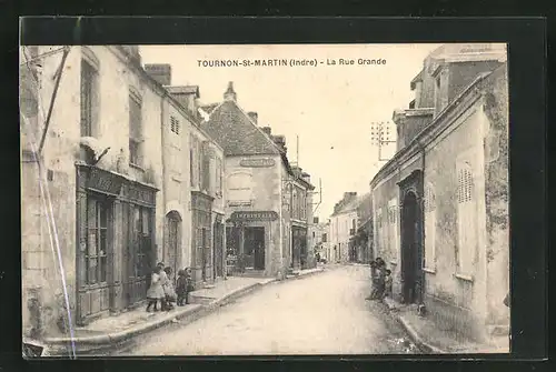 AK Tournon-St-Martin, La Rue Grande