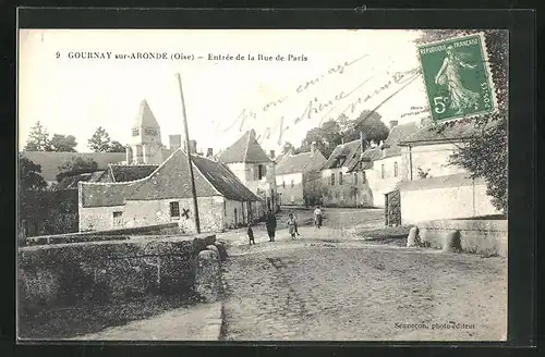 AK Gournay-sur-Aronde, Entree de la Rue de Paris, Häuser und Kirche
