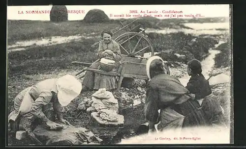 AK Waschfrauen bearbeiten ihre Wäsche am Fluss