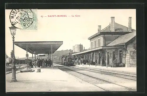 AK Saint-Mihiel, La Gare, Bahnhof