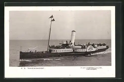 AK P.S. Ravenswood mit Passagieren an Deck, P. & A. Campbell`s LTD., Passagierschiff