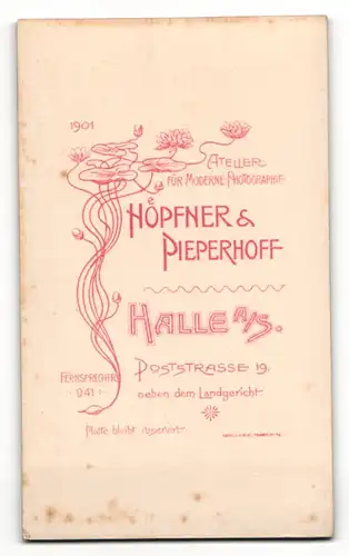 Fotografie Höpfner & Pieperhoff, Halle a. S., Portrait niedlches Kinderpaar in eleganter Kleidung