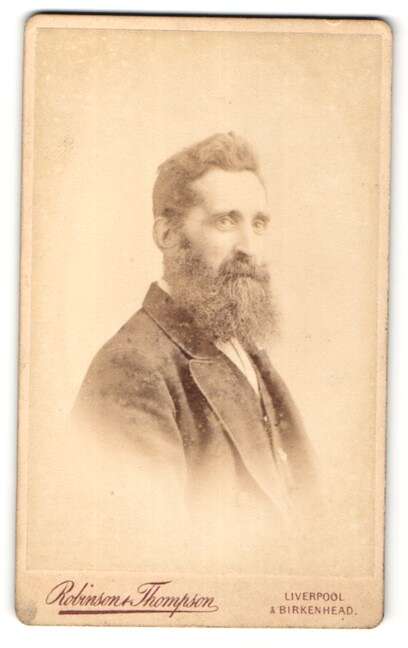Fotografie Robinson & Thompson, Liverpool, Älterer Herr mit lichtem