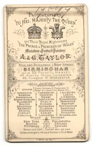 Fotografie A. & G. Taylor, Birmingham, Portrait stattlicher Herr mit Vollbart