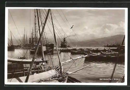 AK Beyrouth, Port, Schiffe im Hafen