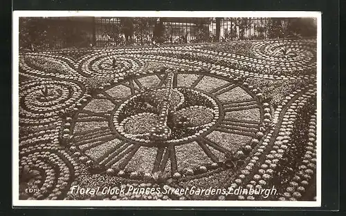 AK Edinburgh, Floral Clock Princes Street Gardens