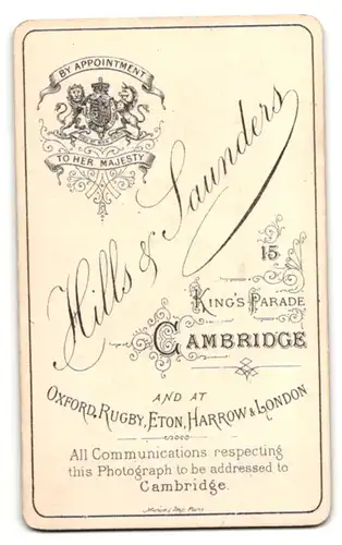 Fotografie Hills & Saunders, Cambridge, Portrait bürgerlicher Herr im Anzug mit Krawatte