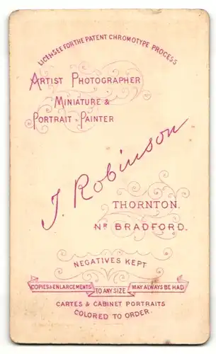 Fotografie J. Robinson, Thornton, Portrait Mann mit Schnurrbart im Anzug