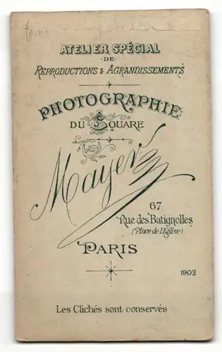 Fotografie Mayer, Paris, Portrait charmanter junger Mann im eleganten Anzug