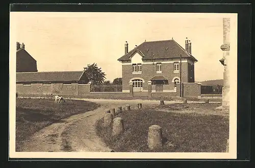 AK Villequier-Aumont, Orphelinat