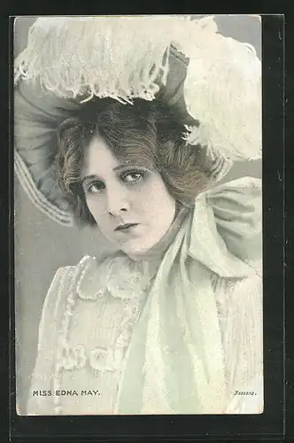 AK Schauspielerin Edna May im Kostüm einer Theaterrolle