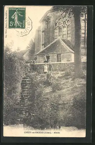 AK Chezy-en-Orxois, Abside, Kinder vor einem Haus