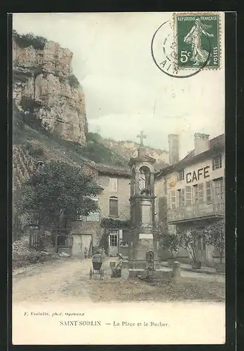 AK Saint Sorlin, La Place et le Rocher, Monument et Cafe