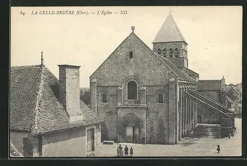 AK La Celle-Bruere, l'Eglise