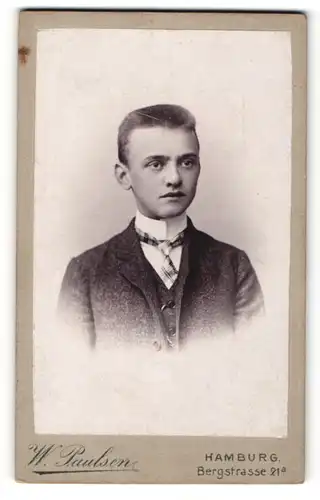 Fotografie W. Paulsen, Hamburg, Portrait Bursche im Jacket