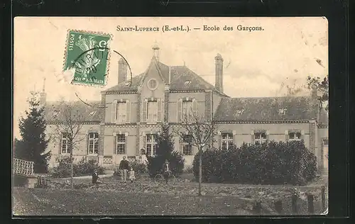 AK Saint Luperce, Ecole des Garcons