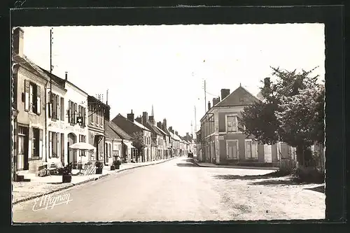 AK La Bazoche-Gouet, Rue Jean Moulin