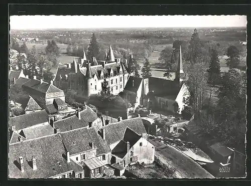 AK Beaumont-les-Autels, L`Eglise et le Chateau