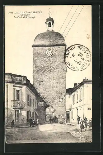 AK Cadillac-sur-Garonne, La Porte de l`Horloge, Strassenpartie am Uhrturm
