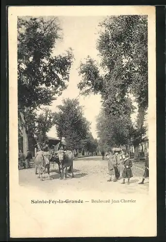 AK Ste-Foy-la-Grande, Boulevard Jean Charrier, Ochsenkarren und Kinder